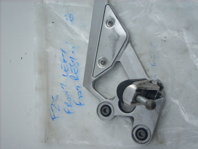 Yamaha FZ6 S2 2009 5VX (ok 07 08 09 )15993mile, 25588km, Platine pour repose pie