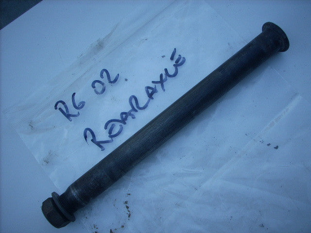 Yamaha YZF R6 5EB 99/02 Axe de rue arrier, rear wheel axle, spindle,