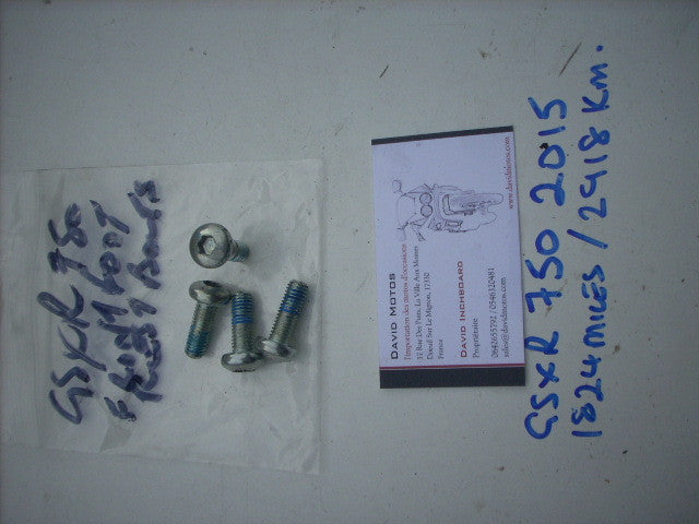 Suzuki GSXR 1000 11-15 L2-5 VIS Ecrou Goujon de fixation reservoir essense avant