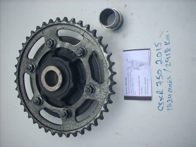 Suzuki GSXR 1000 11-15 L2-5 PIGNON et CARRIER , SPROCKET & CARRIER Kettenrad Trä