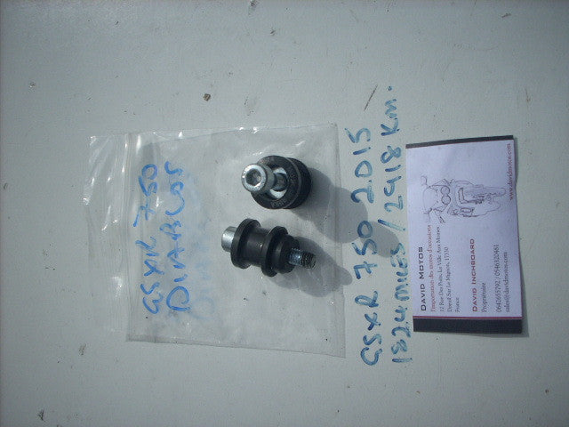 Suzuki GSXR 1000 11-15 L2-5 Paire de diabolos, ariere, PADDOCK STAND SWINGARM BO