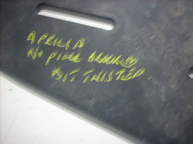 Aprilia RSV Tuono Racing 1000R mille Factory 2004 ok 03/05 Habillages petite sup