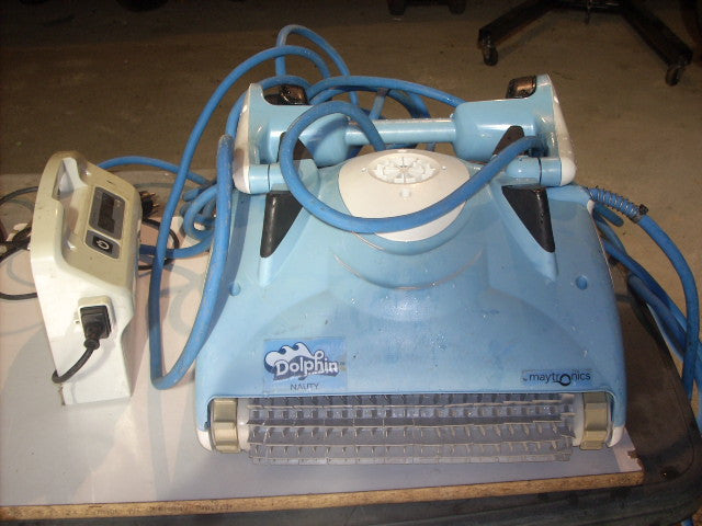 Dolphin Nauty pool cleaner spares or repair, piscine nettoyeur, rechange ou de r