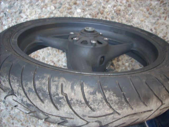 Copy of Honda Hornet CB 900 F 2H CS48 02>07, Jantes avant , pneu, front wheel wi