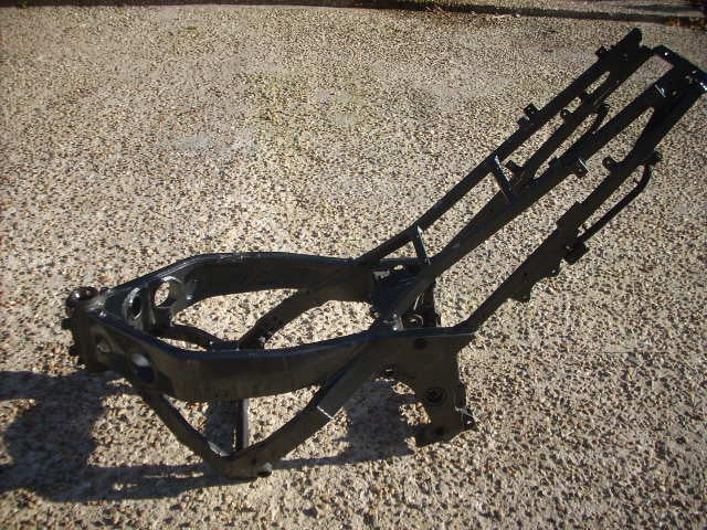 2004 Kawasaki ZZR 600 ZX E11, cadre anglaise sans carte gris frame was cat B, it