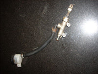 2004 Kawasaki ZZR 600 ZX E11, maître-cylindre de frein arrière avec la reservoir