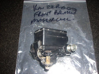 2004 Kawasaki ZZR 600 ZX E11, maitre-cylindre de frein AV sans levier, FRONT BRA