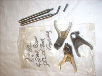 Yamaha YZF R6 5EB 99/02 fourchettes de sélecteur de vitesses. gear selector fork