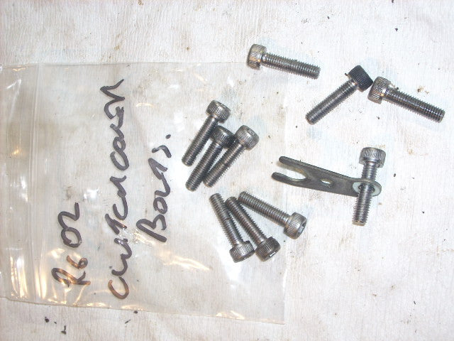 Yamaha YZF R6 5EB 99/02 boulons du couvercle carter d'embrayage , clutch  cover