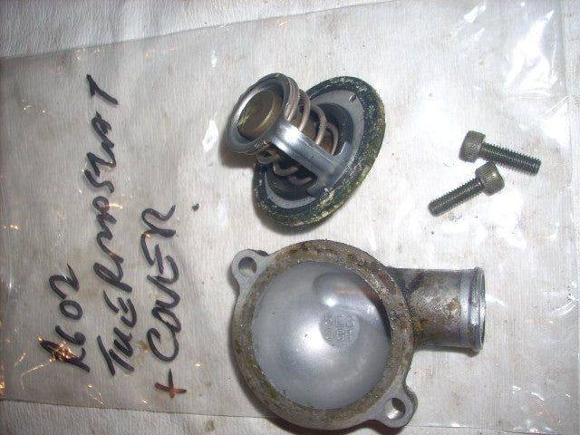 Yamaha YZF R6 5EB 99/02 thermostat. thermostat and housing.