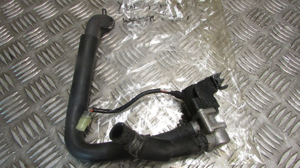 Yamaha TDM 900 2014, unité de vacuum de l'air, et Tuyau,AIR flow VACUUM Valve an