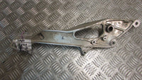 Yamaha TDM 900 2014, Platine pour repose pied droit,,FOOT REST HANGER right, Fuß
