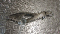 Yamaha TDM 900 2014, Platine pour repose pied gauche,,FOOT REST HANGER bracket l
