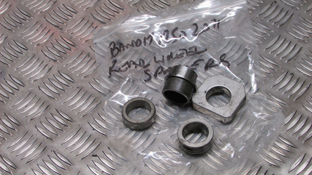 Suzuki Bandit GSX 1250 FA ABS 2011,L1, entretoises de roue arrier AR rear wheel