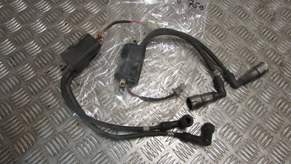 Yamaha XJ 750 11M 5G200, Seca 1983 84 Bobines des allumage ,ignition coils
