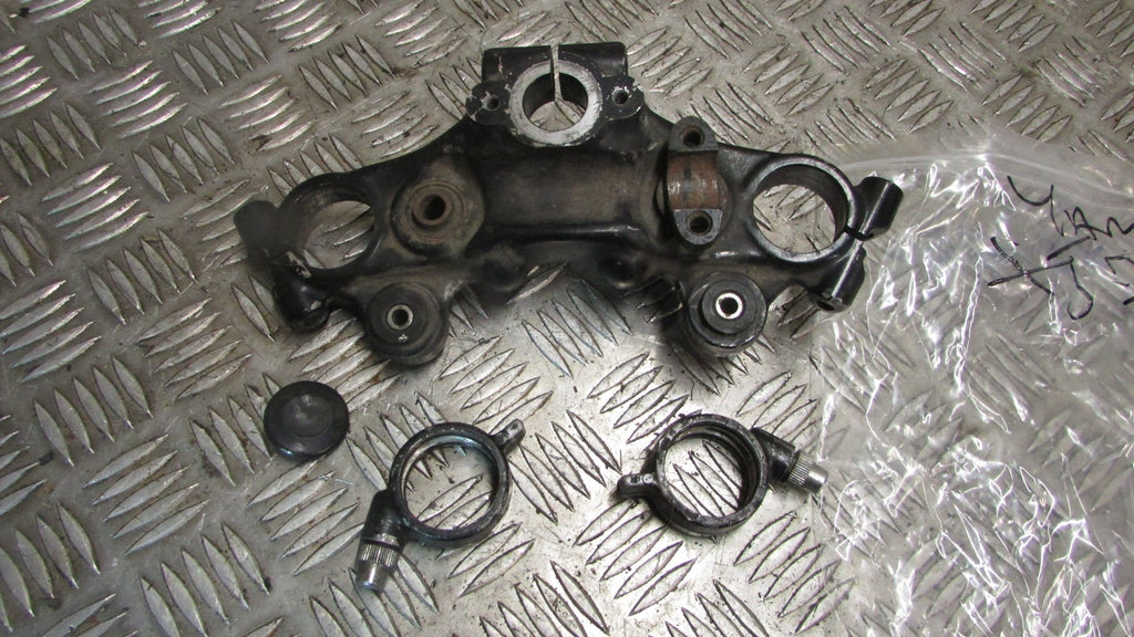 Yamaha XJ 750 11M 5G200, Seca 1983 84 T de Fourche Supérieur,YOKE top CLAMP