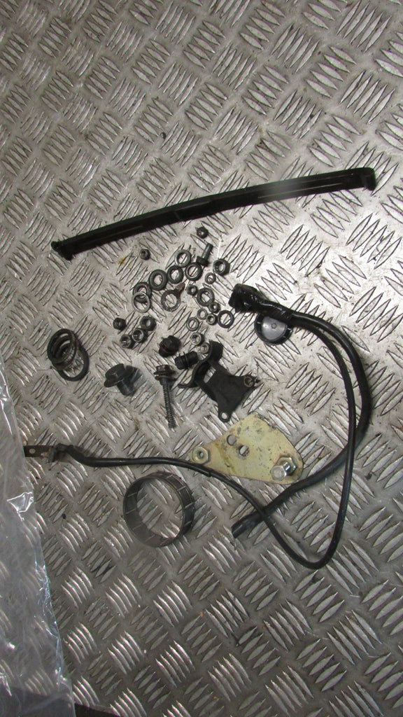 Yamaha XJ 750 11M 5G200, Seca 1983 84 vis, fixations,various fixings screws, bit