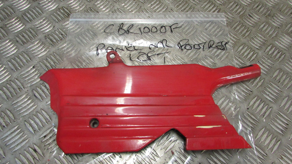Honda CBR 1000F SC21 1987/88 carénage près du repose-pieds à droite, Fairing tri