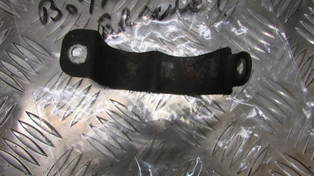 Suzuki Bandit GSX 1250 FA ABS 2011,L1 exhaust bracket to bottom engine, Étrier d