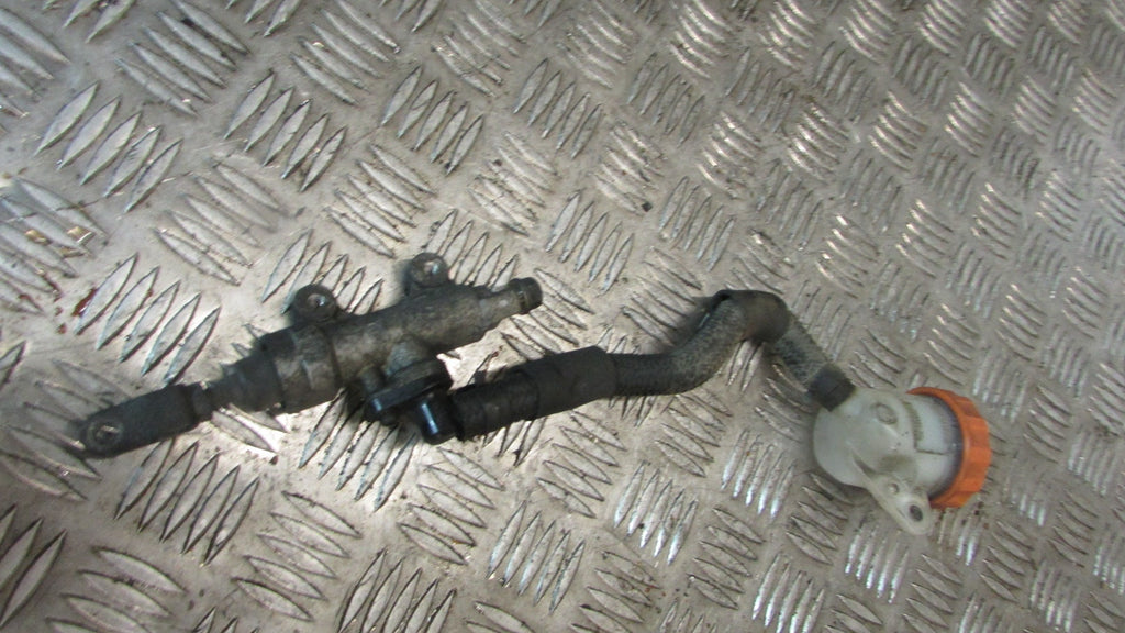 Honda CBR 1000F SC21 1987/88 maître-cylindre de frein arrière avec la reservoir,