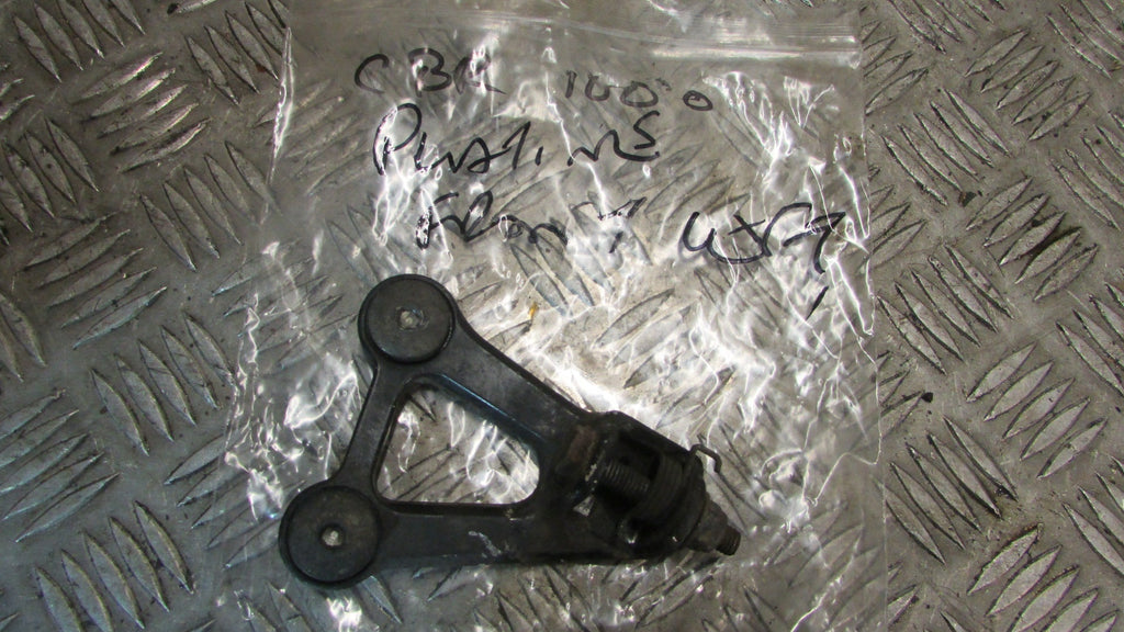 Honda CBR 1000F SC21 1987/88 Platine pour repose pied gauche avant AV,FOOT REST