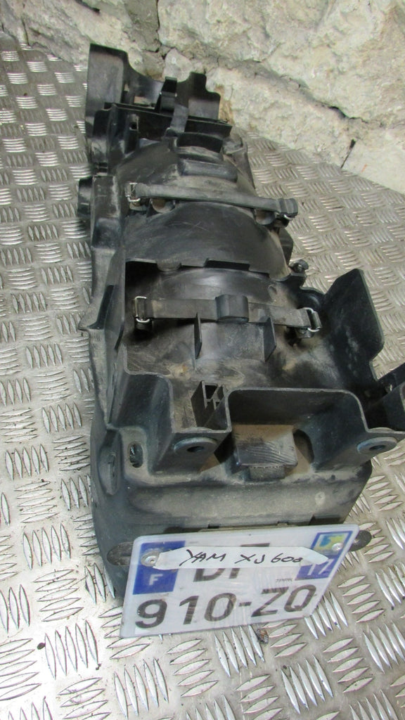 Yamaha XJ 600 Diversion 4BR carénage sous le siège selle, guarde boue arrier AR
