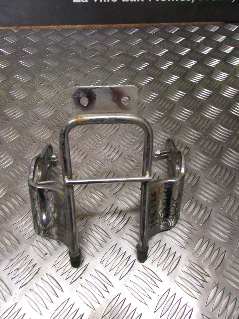 Yamaha YBR 125 2010>2016 Injection,Araignees, ,fairing headlight front mounting