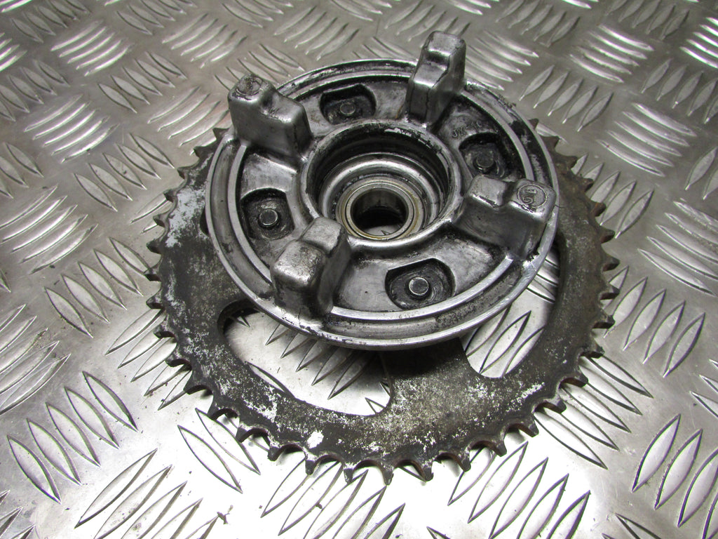 Yamaha YBR 125 2010>2016 Injection,PIGNON AR CARRIER ,, REAR SPROCKET CARRIER hu