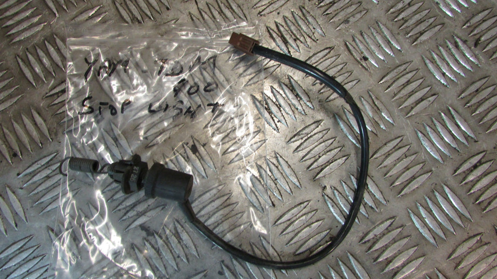 Yamaha TDM 900 Interrupteur contacteur de feu de frein arrière, REAR BRAKE LIGHT