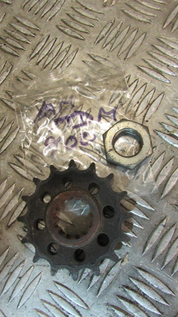 Yamaha TDM 900 pignon avant, ,front sprocket