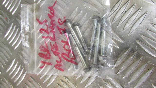 Yamaha YBR 125 2011, 2010>17 ,VIS Ecrou Goujon de fixation pour la carter de alt