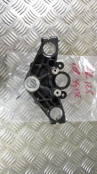 Yamaha YBR 125 2011, 2010>17 T de Fourche, superior,TOP YOKE CLAMP,,
