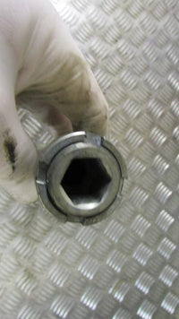 KAWASAKI Z750R, ZR750NBF,2011(OK 08/17)Vis Arrière bâti tubulaire BOUCLE ARRIERE