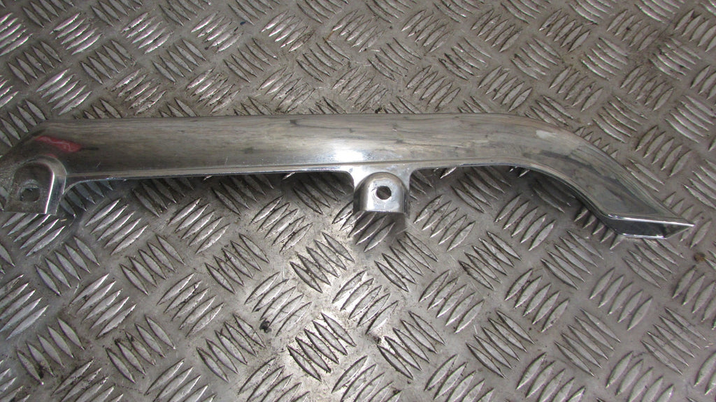 Hyosung GV 125 Aquila MF51 GARDE chaine ,,chain guard