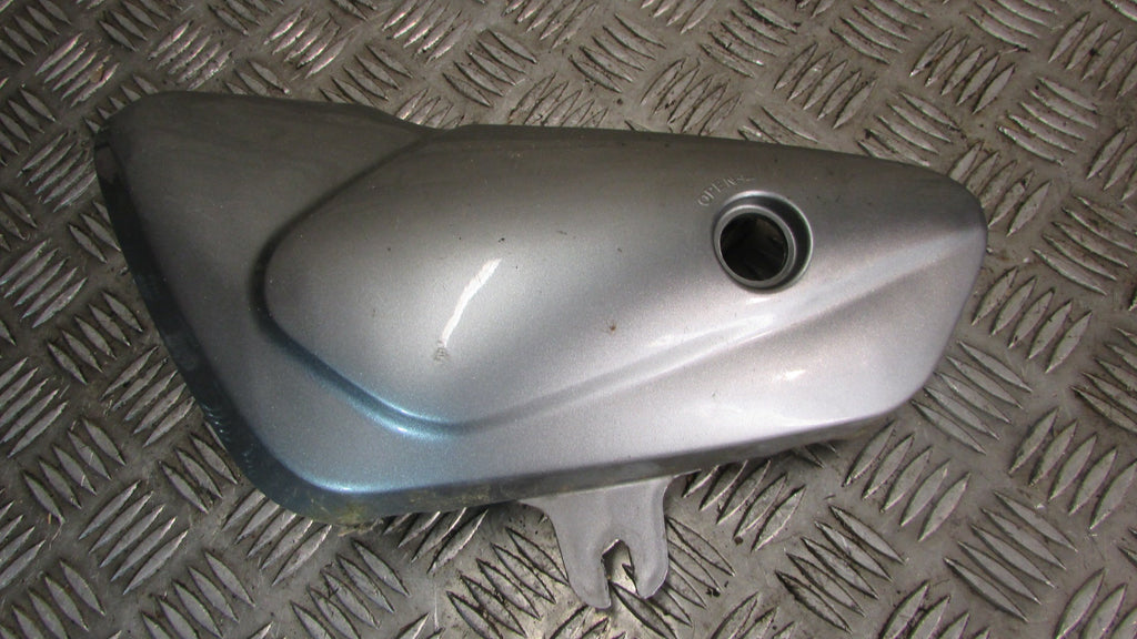 Hyosung GV 125 Aquila MF51 carrenage cache lateral avant gauche, Fairing trim le