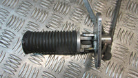 Hyosung GV 125 Aquila MF51 Platine et repose pied droite avant gauche pilot avec