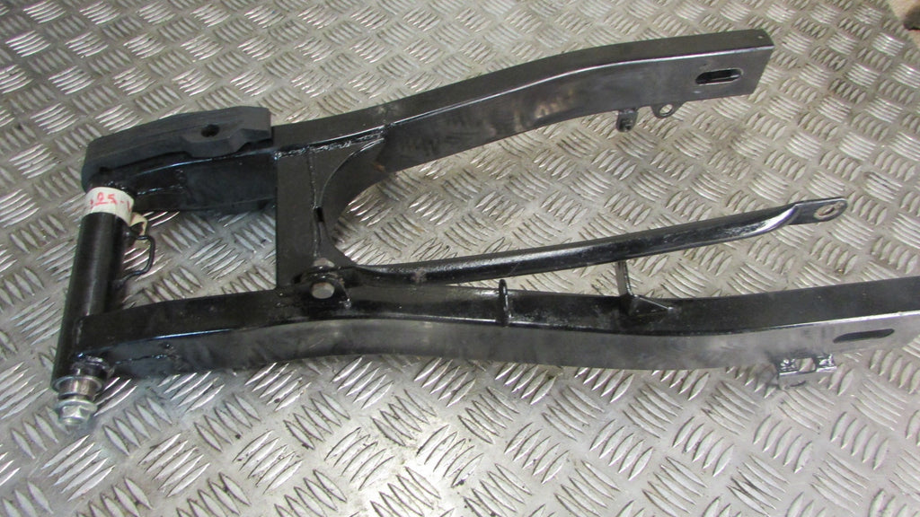 Hyosung GV 125 Aquila MF51 Bras Oscillant,SWINGING ARM, Swing arm