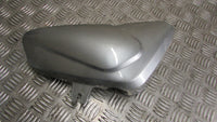 Hyosung GV 125 Aquila MF51 carénage cache coque droite sous le siege et reservoi