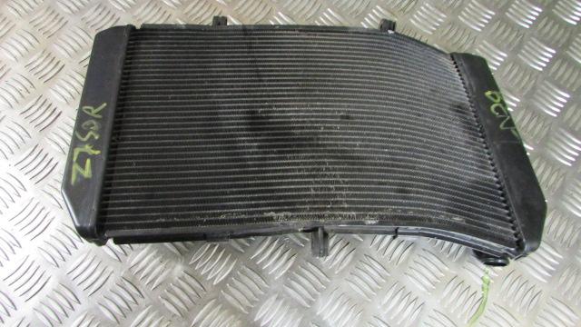* Z750R, ZR750NBF,2011(OK 08/17)radiateur a eau,RADIATOR,,bent for spares