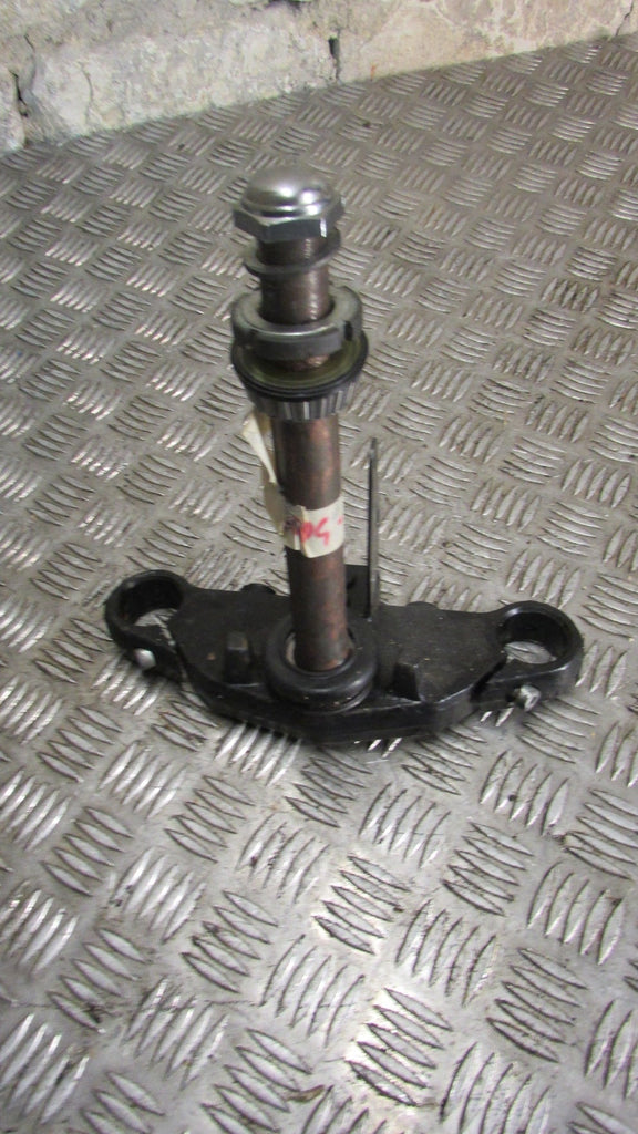 Hyosung GV 125 Aquila MF51 Inférieur Té de Fourche Inférieure ,BOTTOM YOKE CLAMP