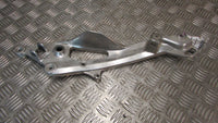Yamaha TDM 900 Platine pour repose pied droit,,FOOT REST HANGER right, Fußrasten