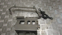Yamaha TDM 900 support de batterie garniture, battery bracket holder trim fasten