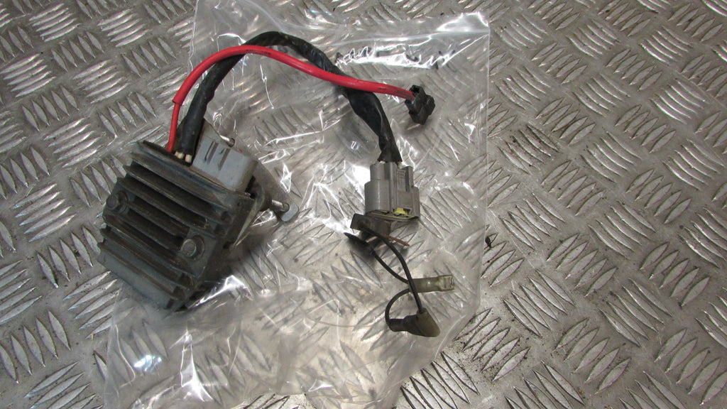 Yamaha TDM 900 Regulateur,RECTIFIER regulator, OEM