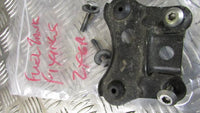 KAWASAKI NINJA ZX6R ZX-6R J1 J2 2000/2 VIS Ecrou Goujon de fixation de le reserv