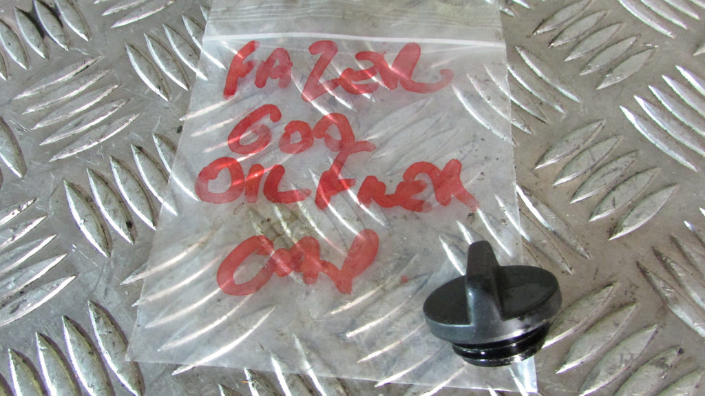 Yamaha Fazer FZS 600 2000 (1998/2003) RJ021 bouchon de remplissage d'huile,,oil