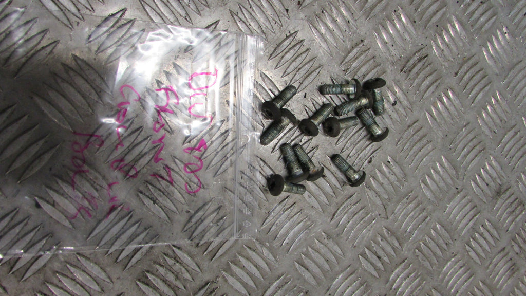 Yamaha XJ 900S Diversion 4KM vis pour disque de frein avant , front disc studs s