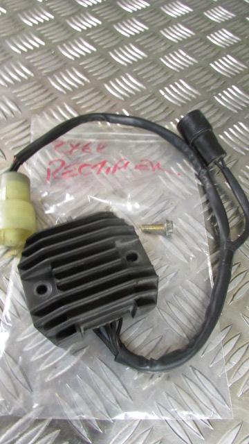KAWASAKI NINJA ZX6R ZX-6R J1 J2 2000/2 ,Regulateur,RECTIFIER regulator,