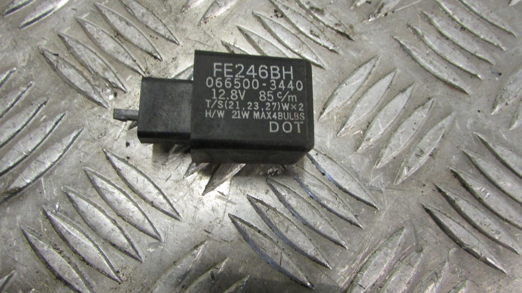 Yamaha XJ 900S Diversion 4KM RELAI clignotant,Relay indicator