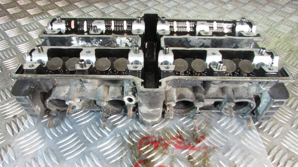 Yamaha Fazer FZS 600 2000 (1998/2003) RJ021 culasse moteur. ,cylinder head