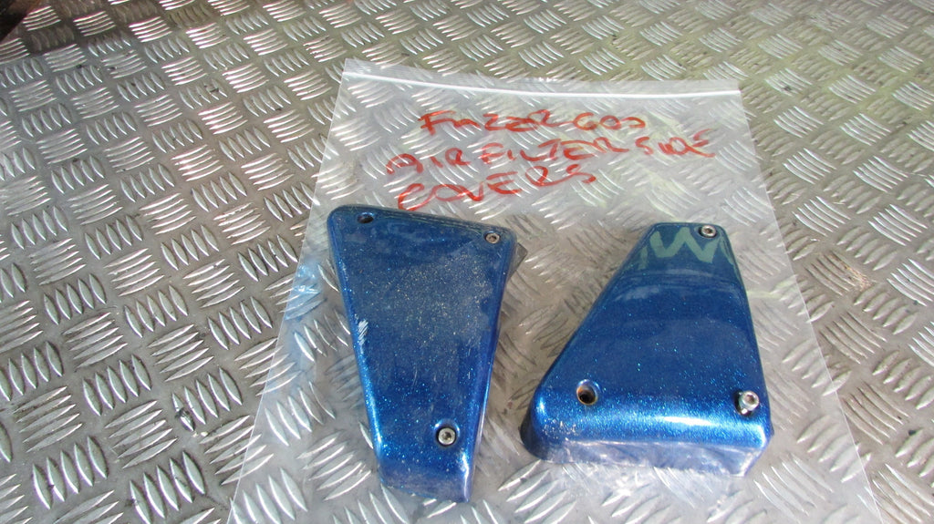 Yamaha Fazer FZS 600 2000 (1998/2003) RJ021 Carter de boîte de filtre à air plas